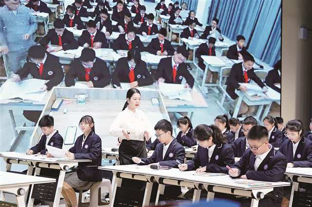 新智慧教育担起科创大城使命，重庆高新区全力打造全国基础教育高质量发展引领区